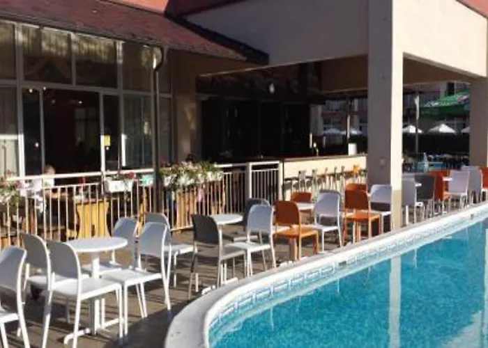 Готель Mpm Astoria Сонячний Берег