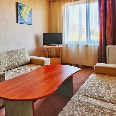 Mpm Astoria Hotel 4*