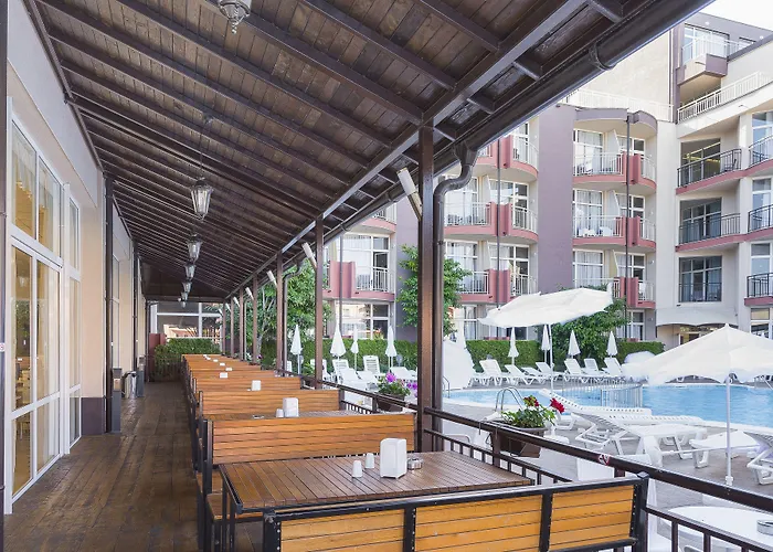 Mpm Astoria ساني بيتش